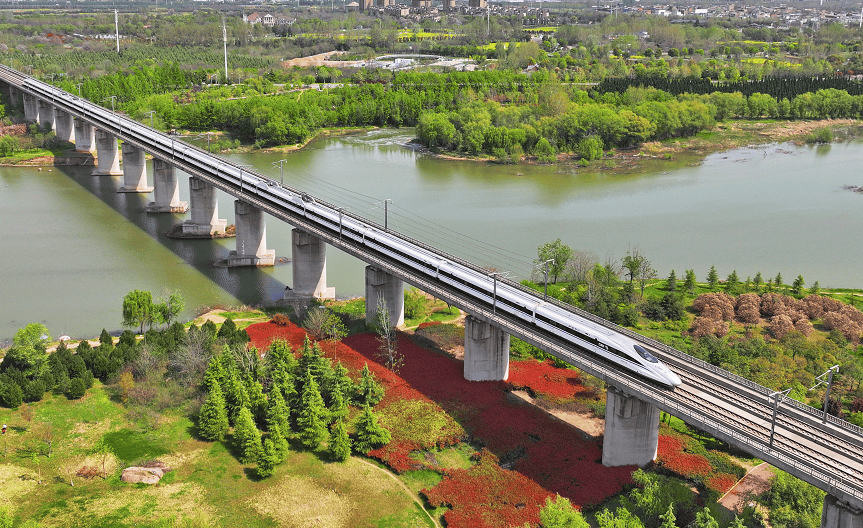 许昌东站助力旅客"超市游"_郑州_铁路_青年