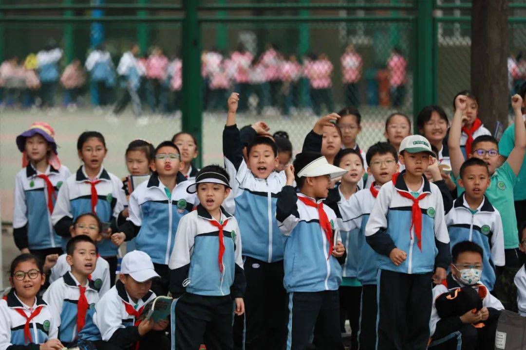 五育并举绽华彩阳光运动强体魄经开一校十路校区小学部第十七届春季