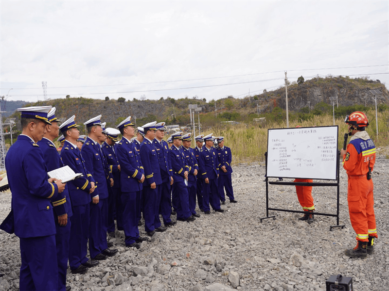 文山支队多措并举做好森林火灾扑救准备工作