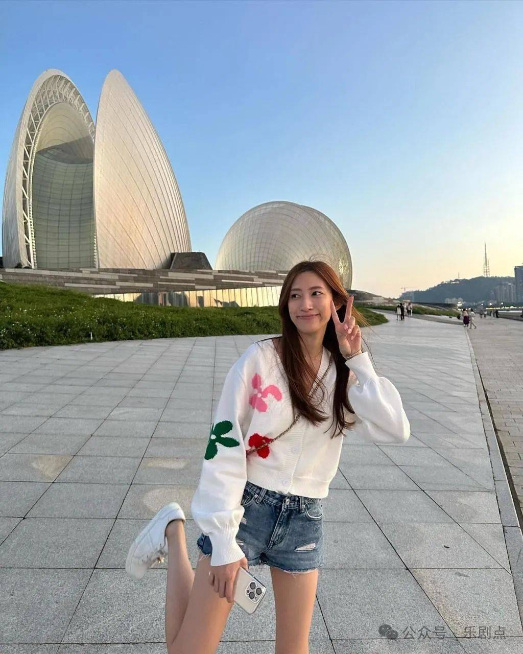 曾霸气反击吃软饭黑料_何广沛_朱晨丽_承诺