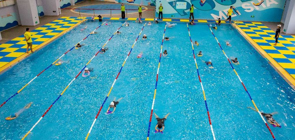 东莞虎门梅沙小学普惠性游泳课程正式开班