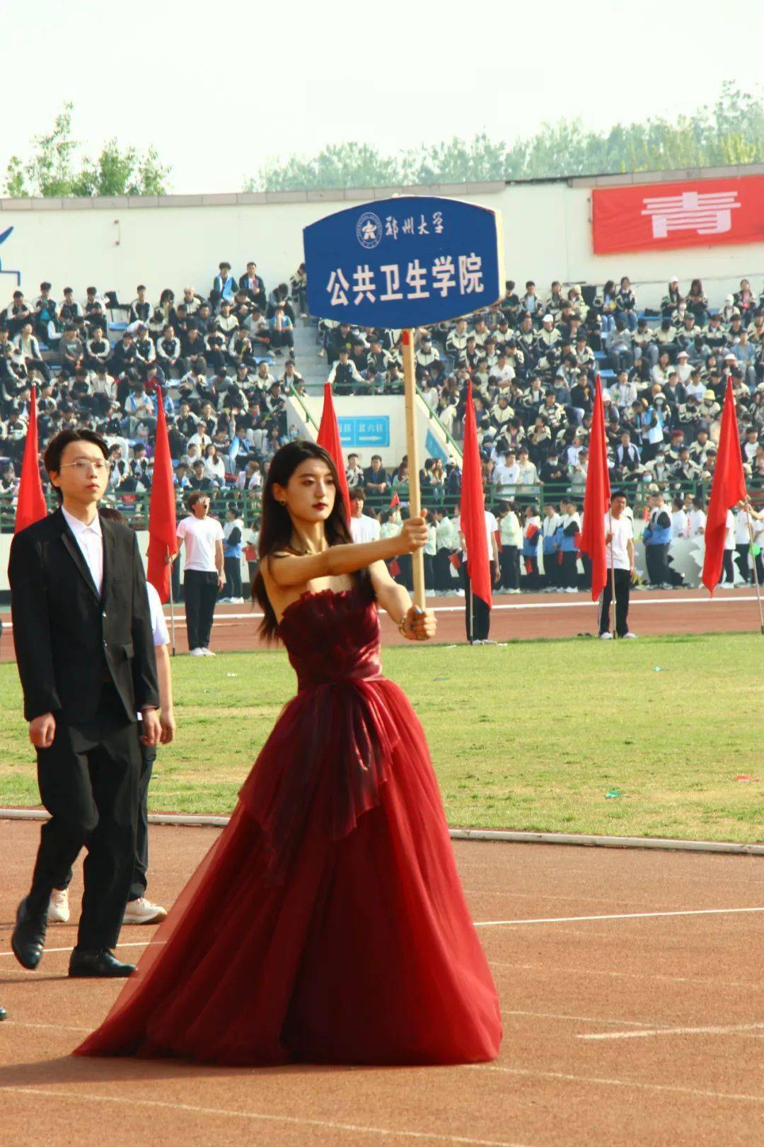 公共卫生学院法学院国际学院计算机与人工智能学院,软件学院政治与