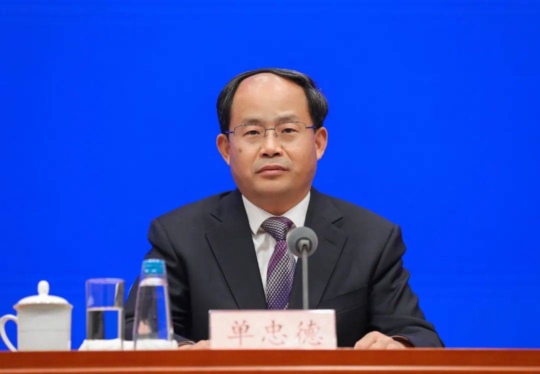 工信部聚焦工业领域重点行业开展四大行动全面推动设备更新和技术改造