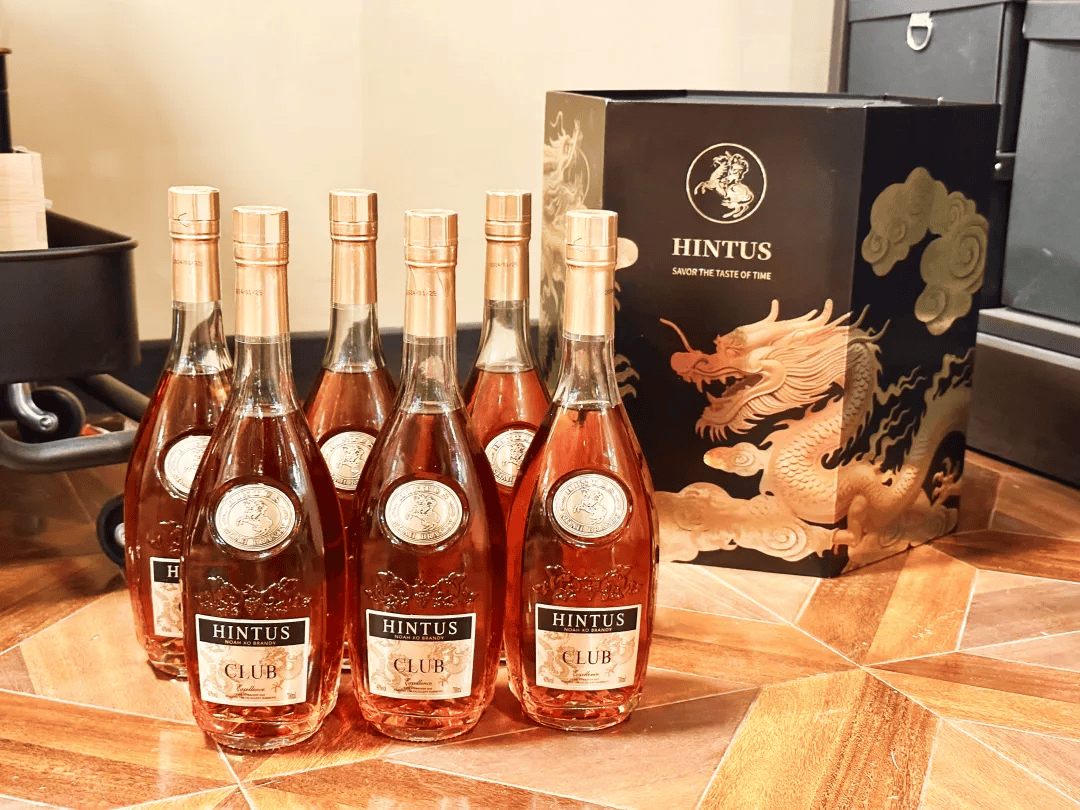 法国进口轩缔斯诺亚克20周年限定xo白兰地自饮珍藏送礼皆宜