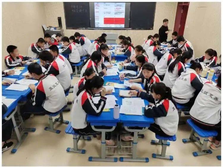 学科教研送课促提升研思共成长夏津县第七中学送课活动