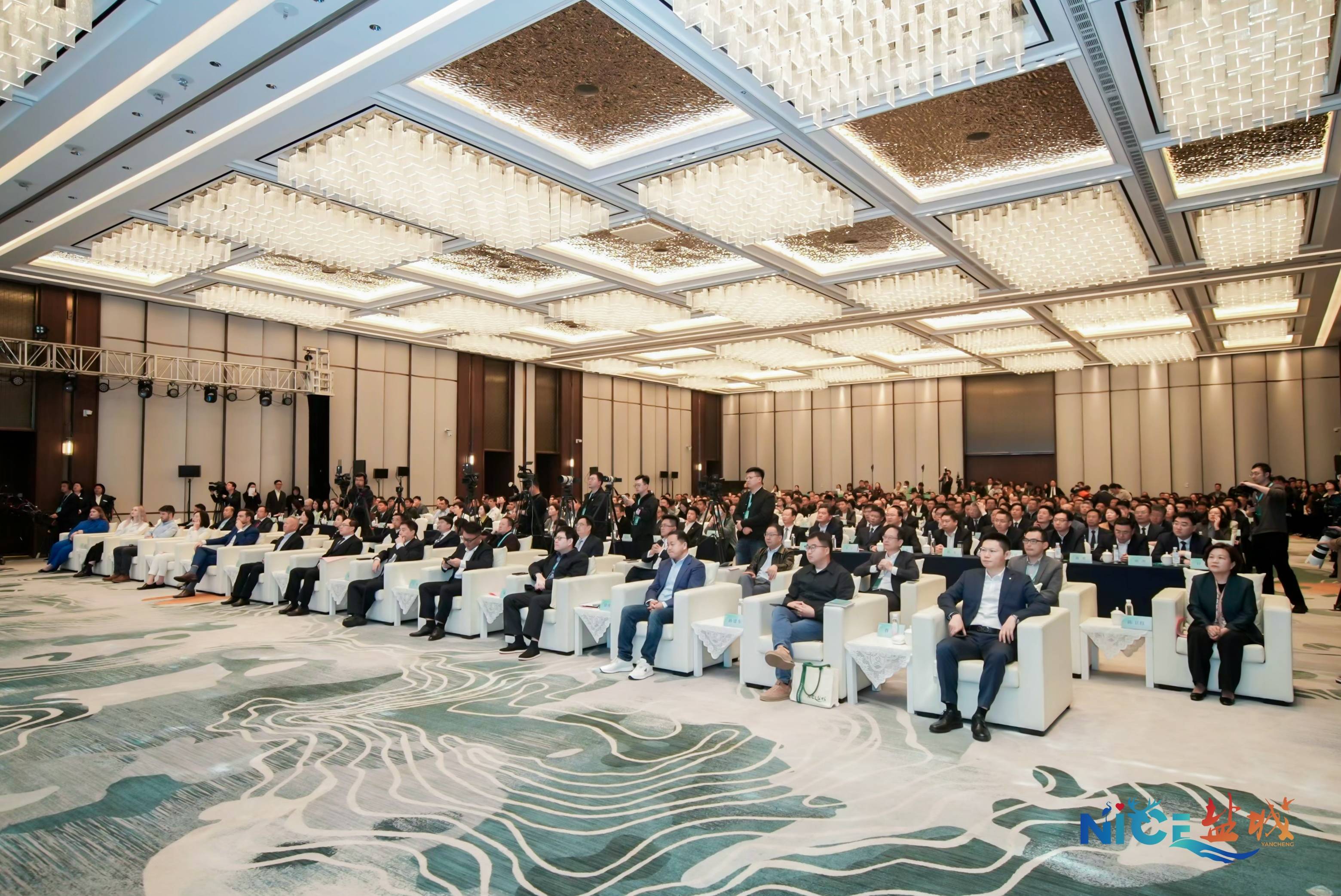 此外,复旦大学旅游学系教授沈涵代表江苏省文化和旅游厅,复旦研究院和