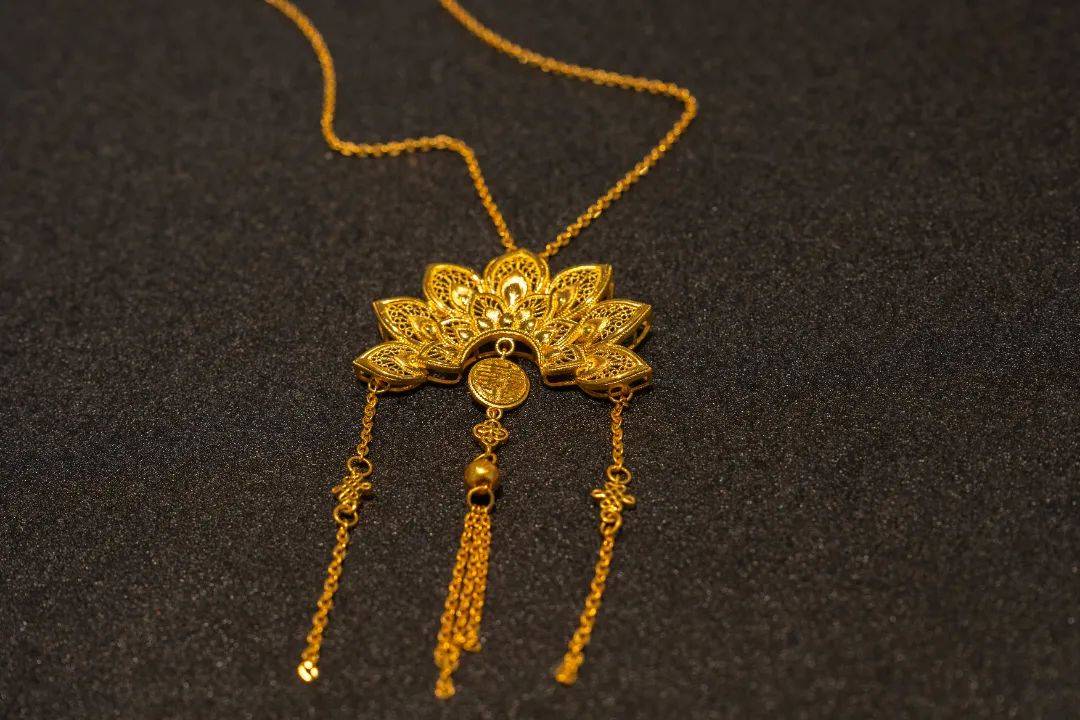 06银饰品满1000元减400元买黄金,买放心!认准扬州老字号天元金店!