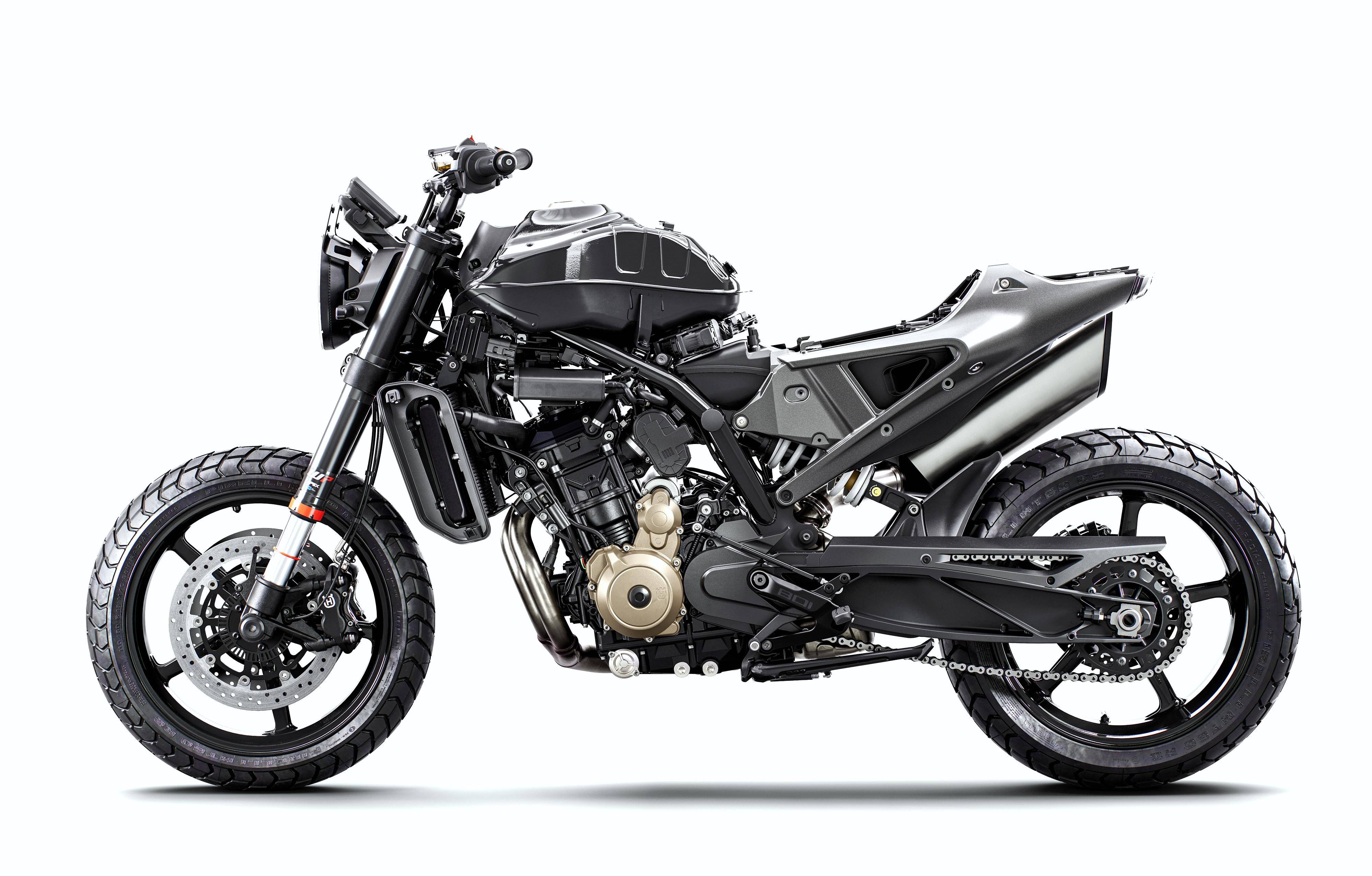 7,直径为 17 英寸的前后合金车轮