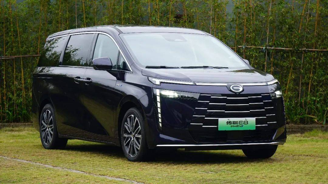 聊到10-20万的7座车,实际上传祺新能源e8只能算勉强入围,20.