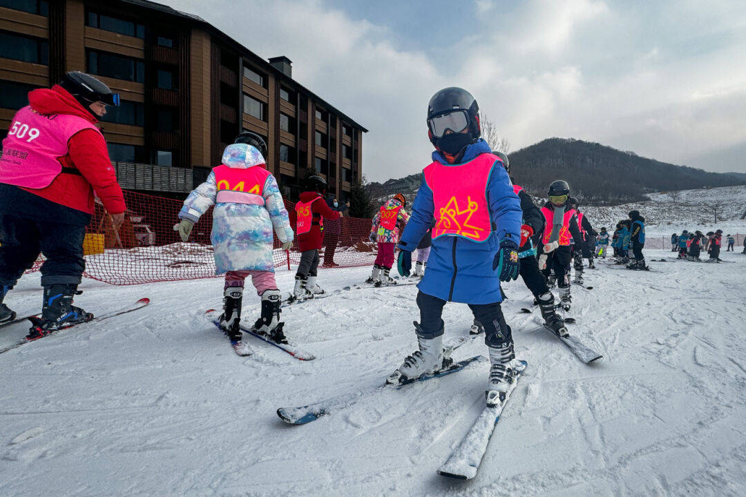 北大壶滑雪场雪具租赁图片