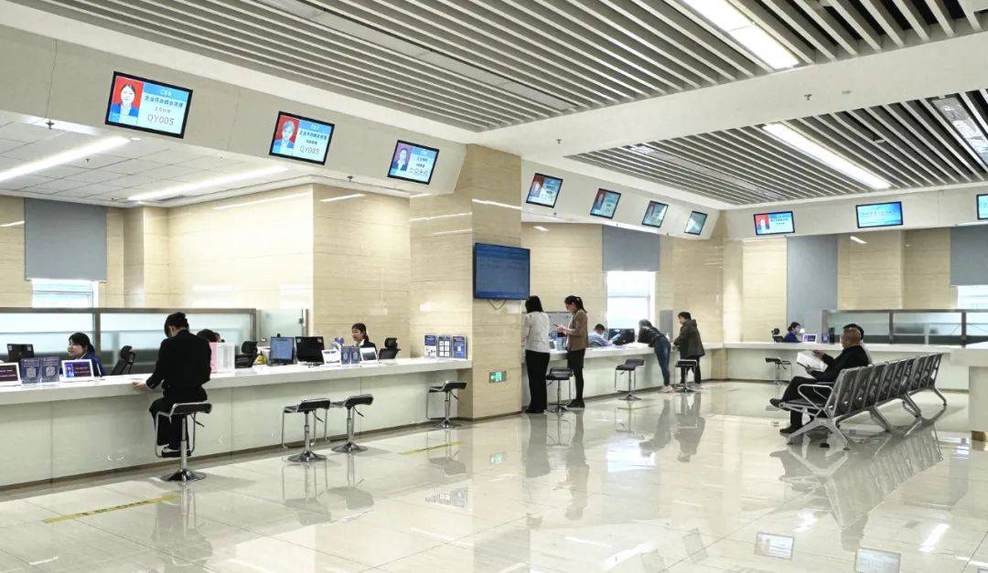 市行政审批局深入推进新四办服务助力民营企业发展壮大