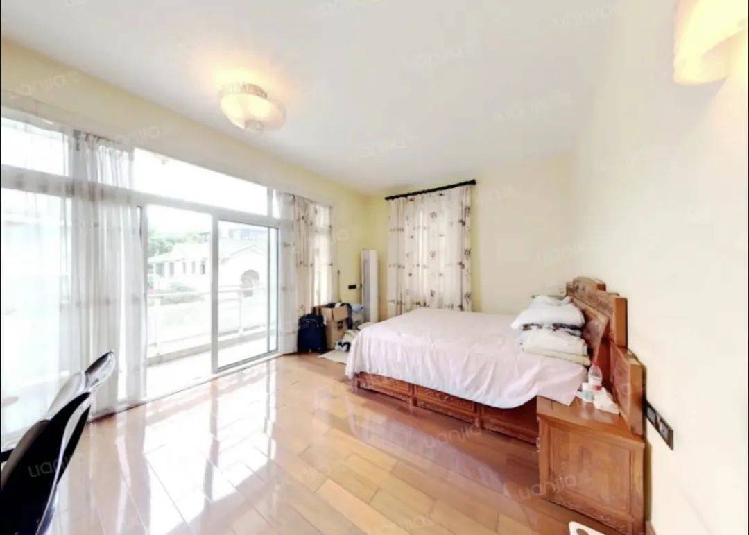 20万平今晚二沙岛成交了一套11亿的别墅