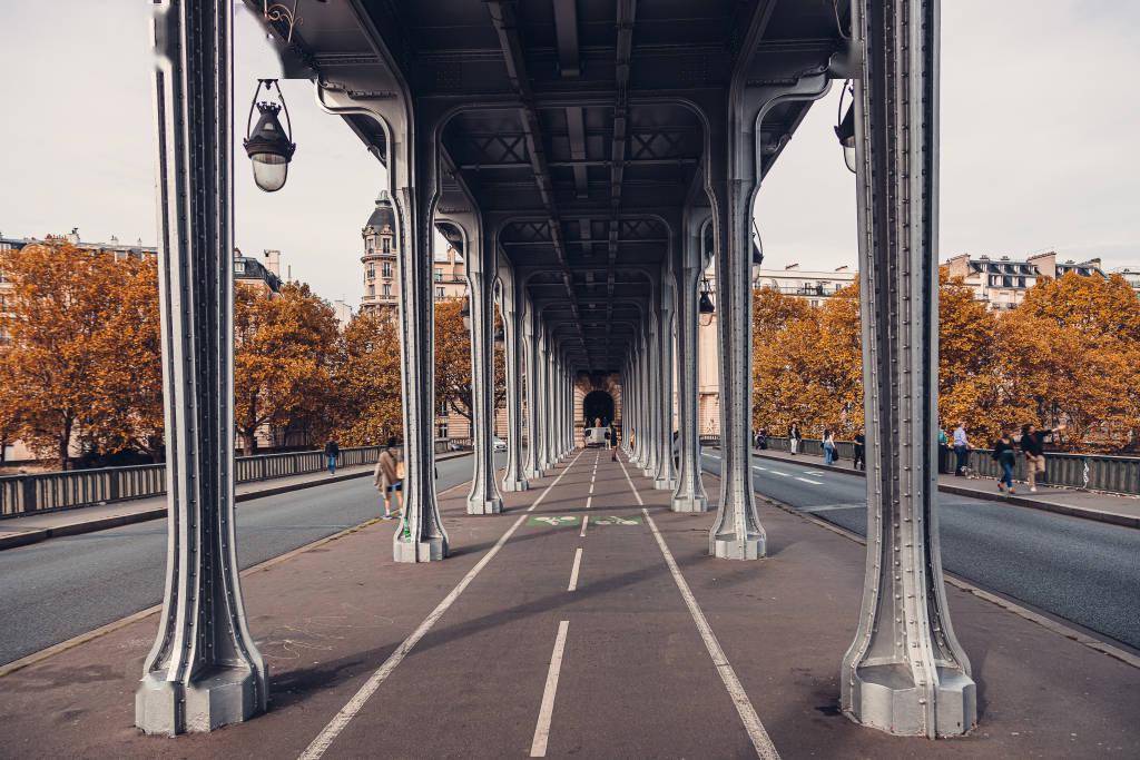 浪漫之都巴黎:古老油画般的街景 书写细腻唯美故事