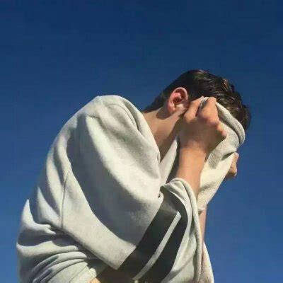 卡利亚里主场迎战AC米兰 关键对决直播呈现