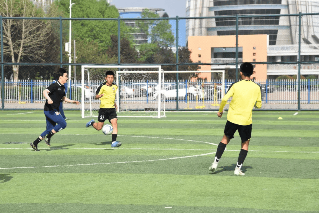 福美助力省会高质量发展走进二中实验学校激励学子