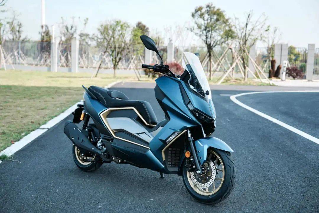 250cc运动踏板新选择,台荣新车即将上市,abs,tcs,行车记录仪等~_搜狐