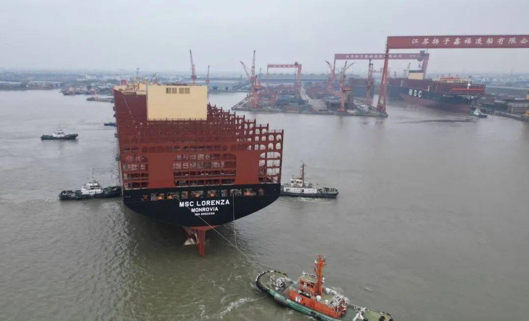 扬子鑫福造第六艘16000teu集装箱船msclorenza轮交付离厂