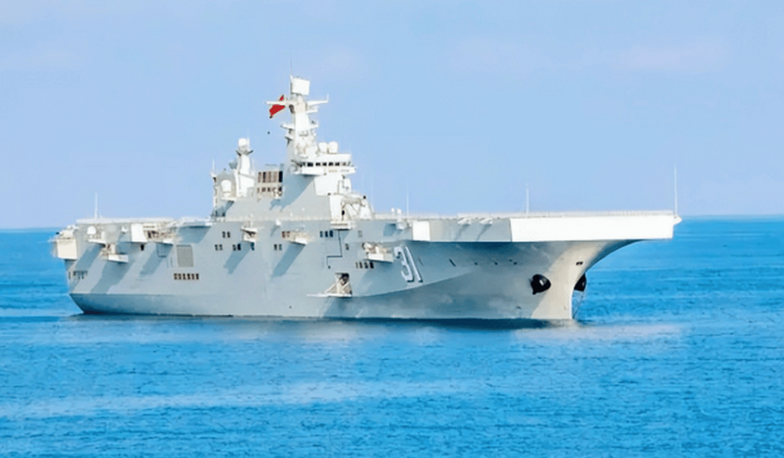 福建舰锦上添花中国四万吨军舰亮相海军实力再添猛将
