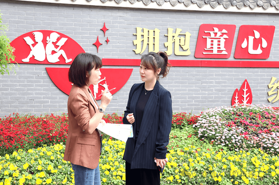 中国梦劳动美卿艳三尺讲台育桃李坚守初心绽芳华