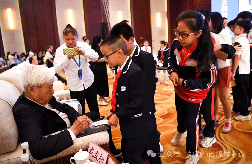 桂海潮教授讲座桂海潮教授简介:神舟十六号载人飞行任务航天员,北京