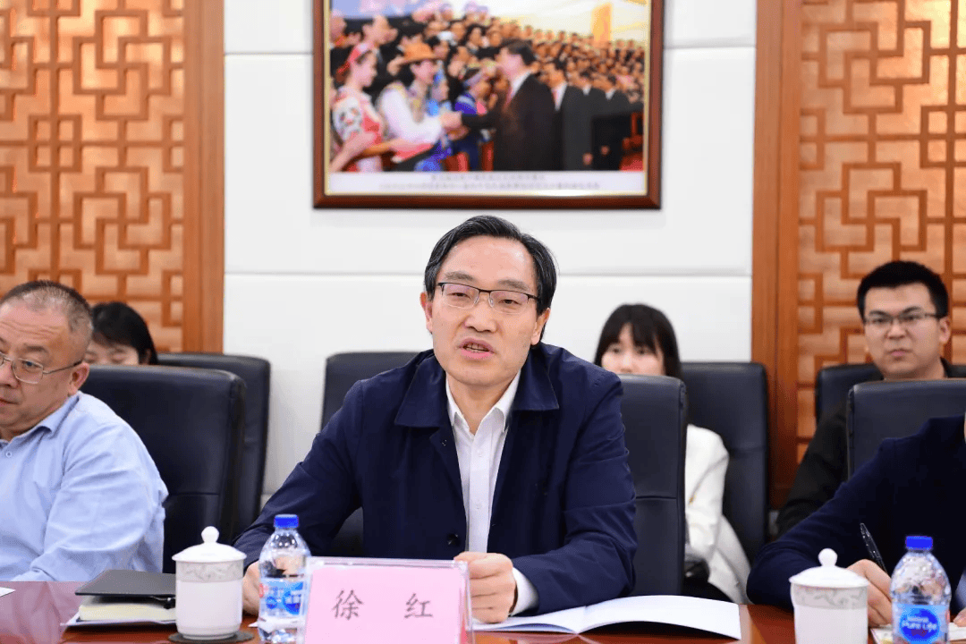 在听取观山湖区铸牢中华民族共同体意识工作有关情况后,王成刚对徐红