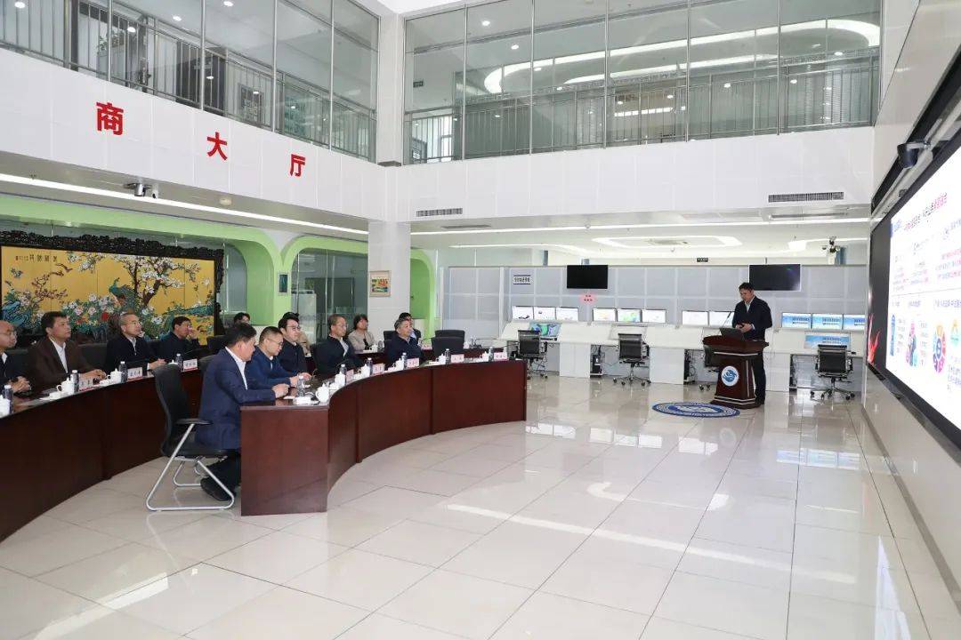 副省长赵岩到南信大调研