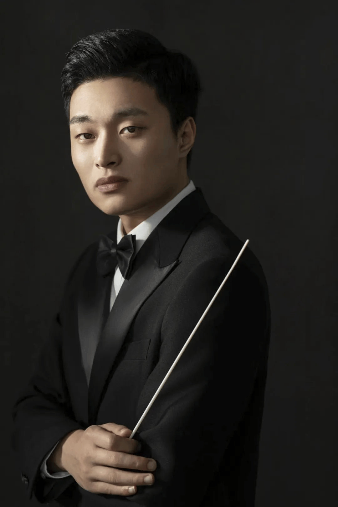 钢琴伴奏  黄舒欣师从上海音乐学院王庆教授,浙江音乐学院黄翔教授.