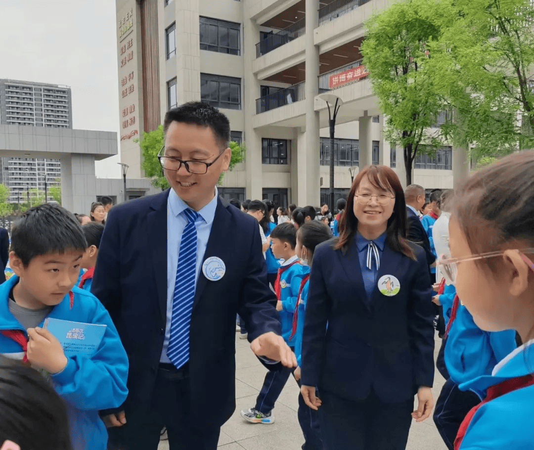 西航二中教育集团·未央一校校区:新质生态教育创意作品"体验式环保节