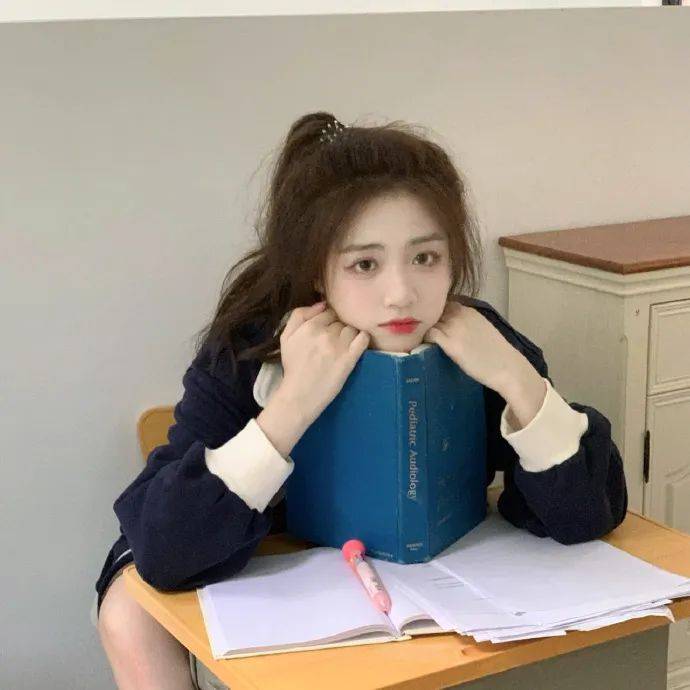 头像 | 氛围感美女头像无水印 676767