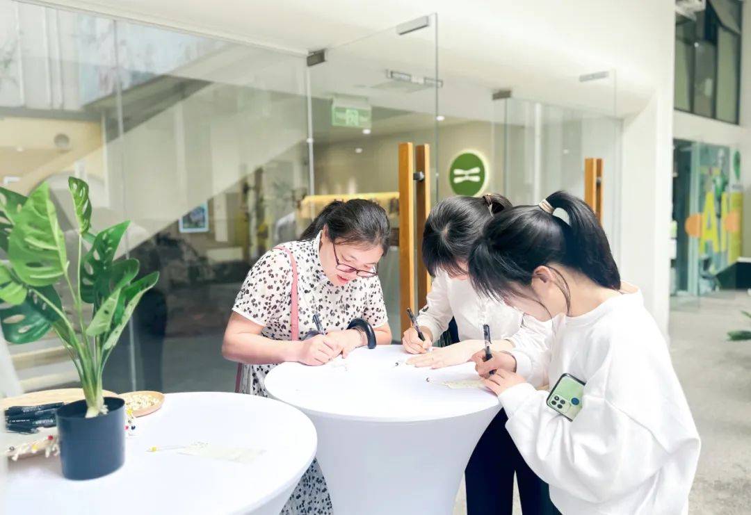 重庆科学城西苑小学:city walk中寻城市文化的浪漫,享家校共读的美好