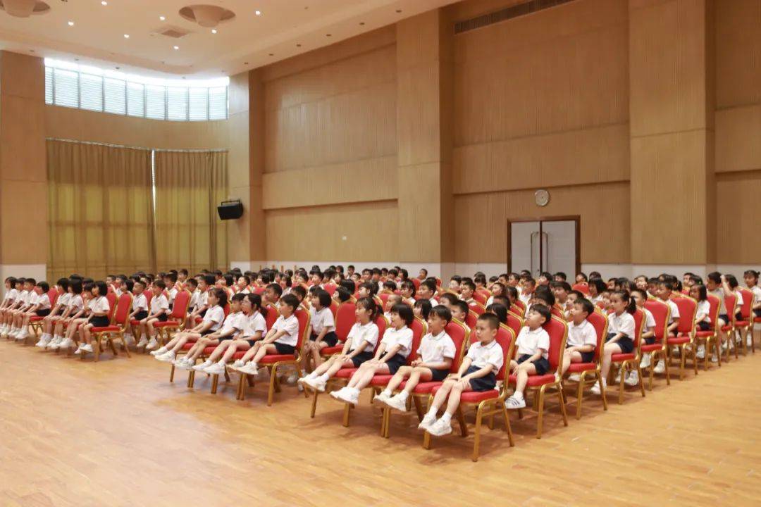 "童"爱地球,绿色"童"行——东华幼儿园(生态园)地球日主题活动