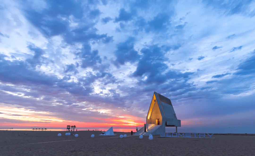 "五一"还没到,秦皇岛就开始火了!