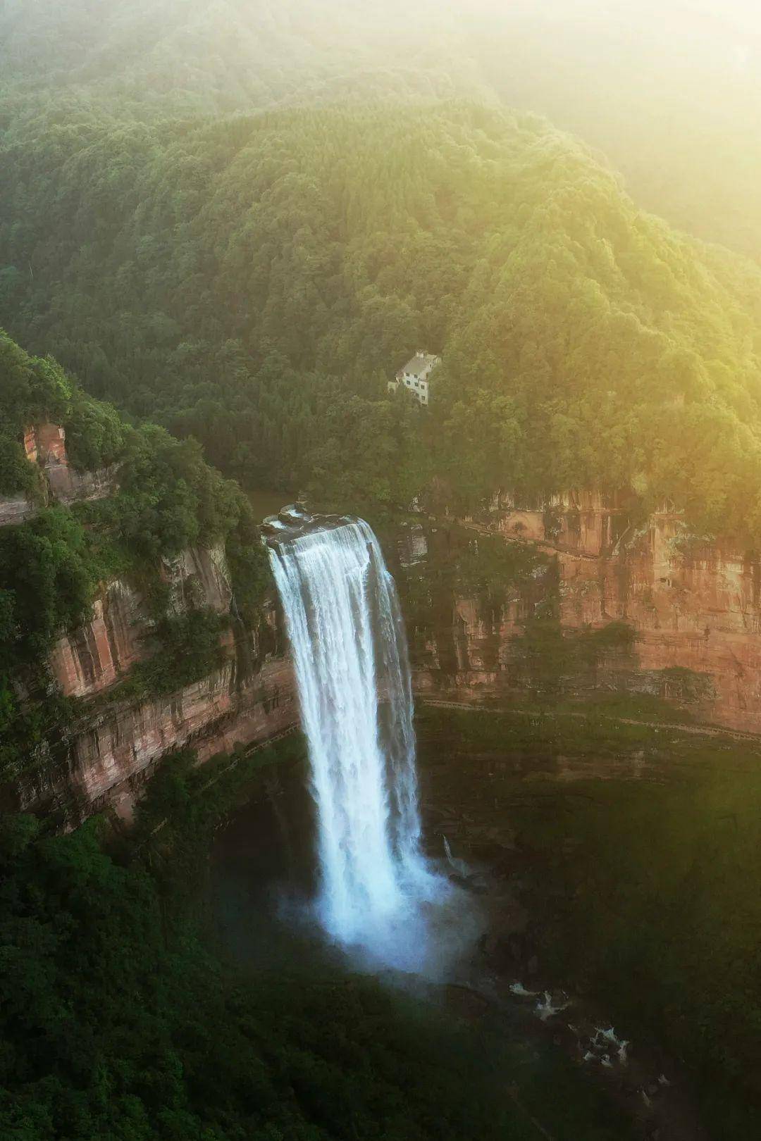 瀑布风景图片大全高清图片