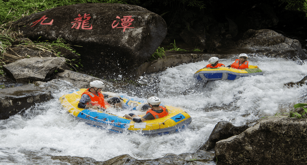 九龙潭漂流  图源/公众号@防城港旅游▲防城港海上观光  图源