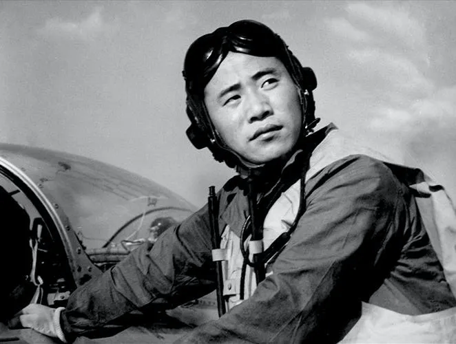 人民海军成立75周年,致敬英模!_赵孝庵_英雄_炮艇