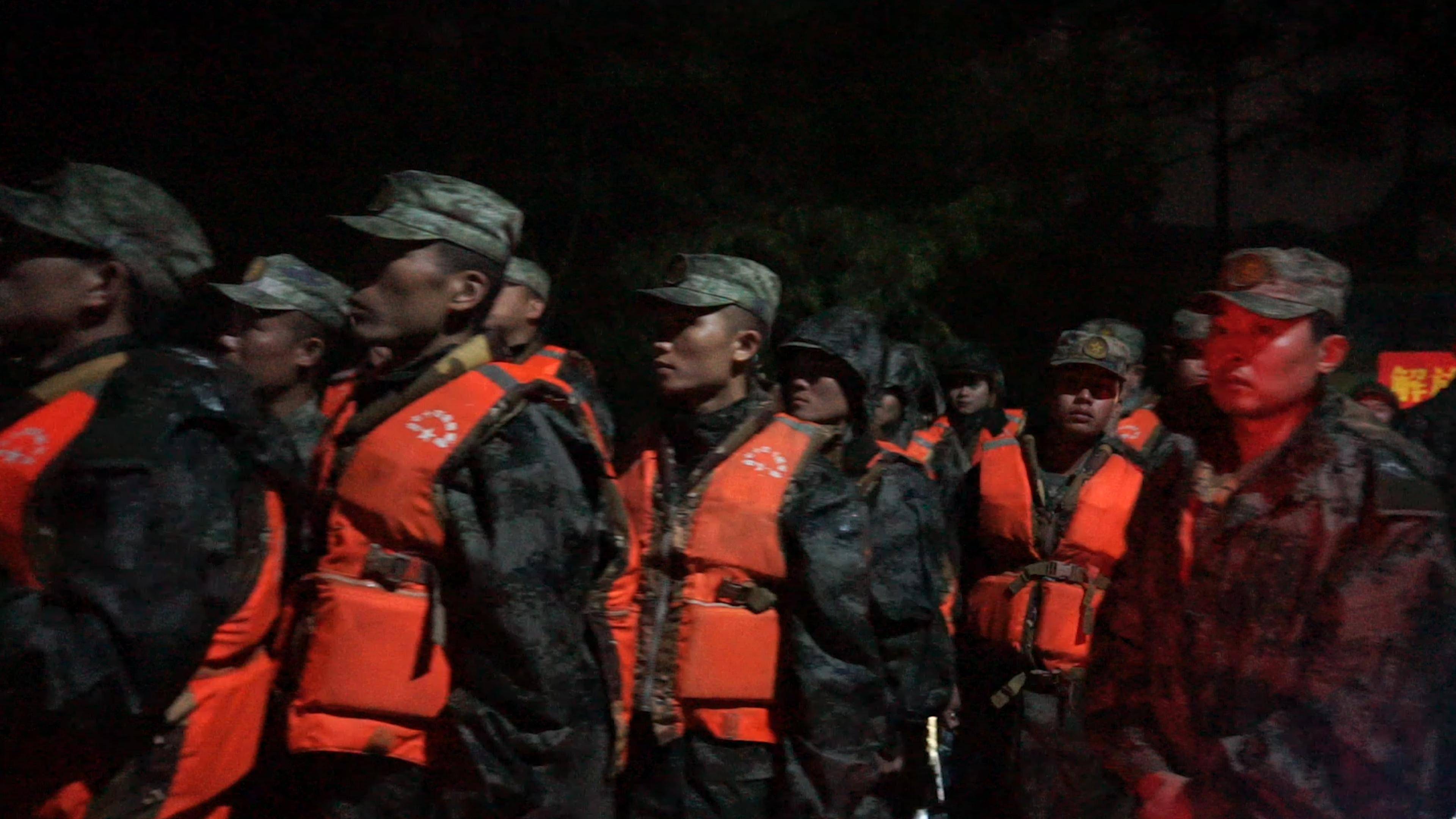 广东珠江流域发生特大洪水——部队官兵紧急出动,全力救援