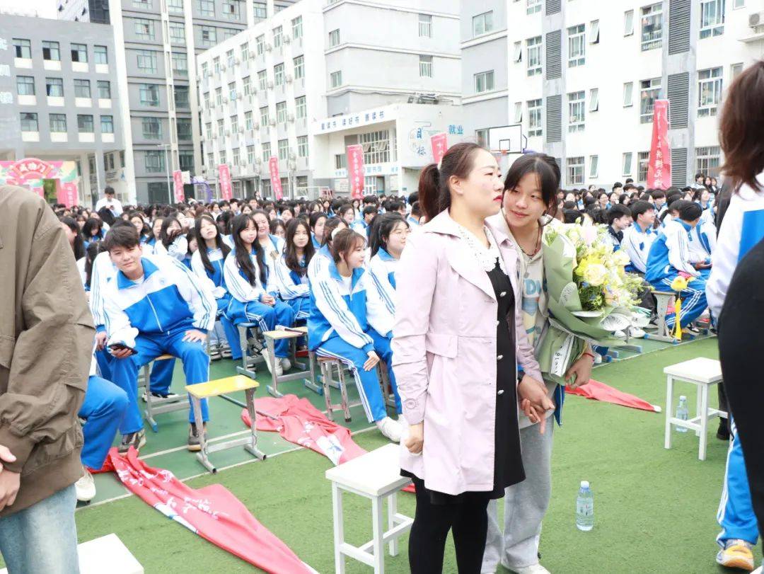 十八而志逐梦想,青春有为向未来——安康育英职校举