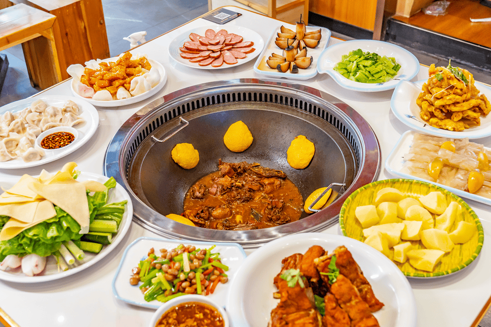 【雪乡情·东北铁锅炖大鹅】正经东北人开的,东北空运食材铁锅现炖!