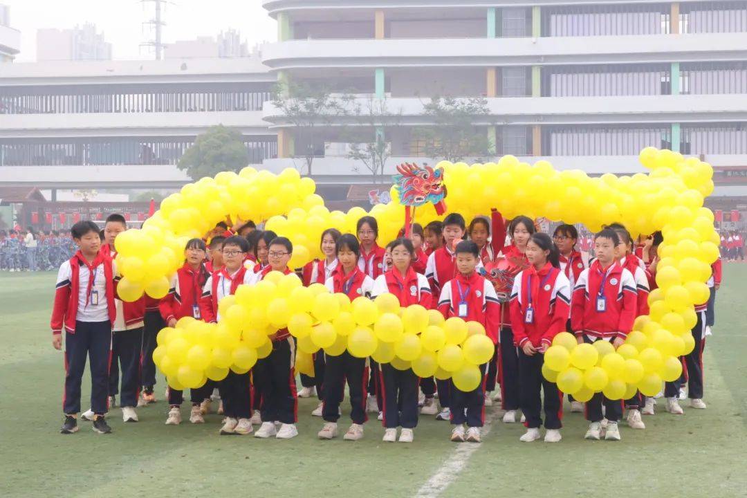 这所小学运动会热辣滚烫!