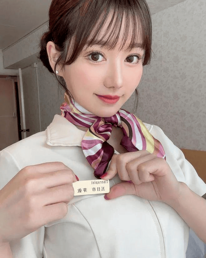 翻牌||最俏护士!甜妹颜值爆表!这身材太顶了