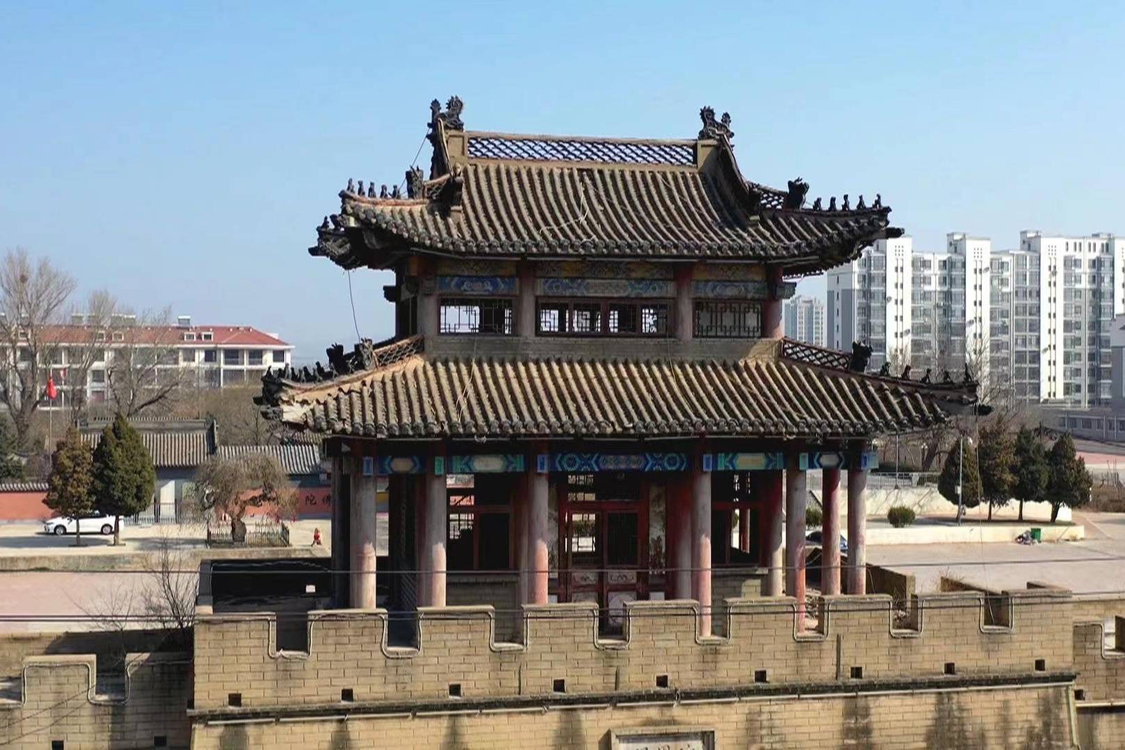 于芳菲 摄)瓦房店市第七届桃花节暨2024年群众文化艺术节在复州城镇