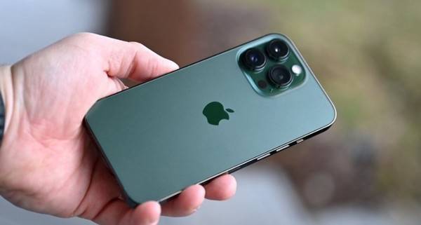 曝iPhone 16系列将有新工艺新配色 绿色看起来很惊艳 