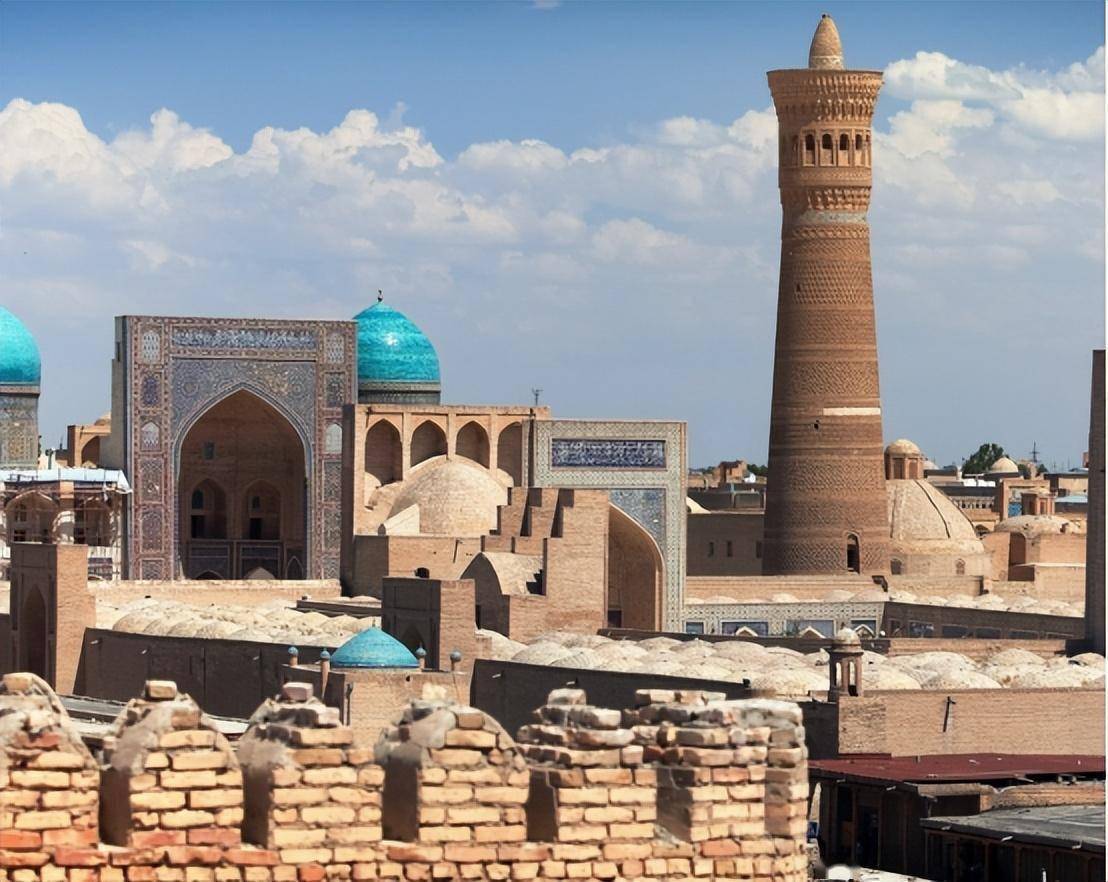 比朝鲜还封闭的国家:汽油每斤只要五毛钱,看病上学全部都免费!