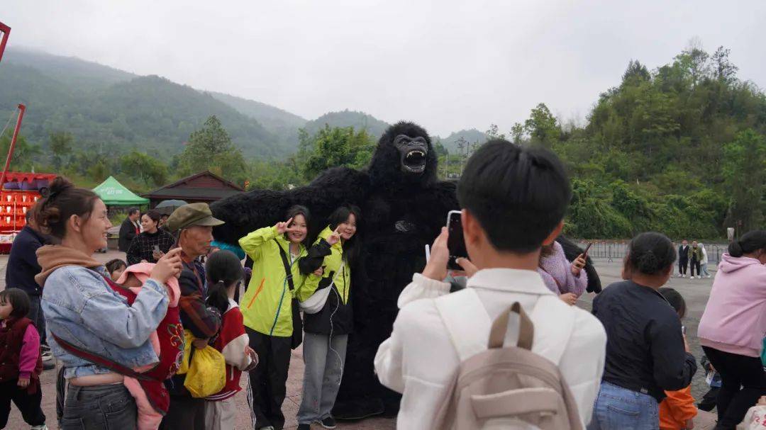 务川仡佬之源景区:美食娱乐嗨翻天