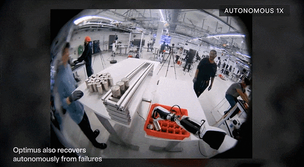 娴熟分装电池 自我矫正 特斯拉Optimus人形机器人进厂打工 还能走更远了