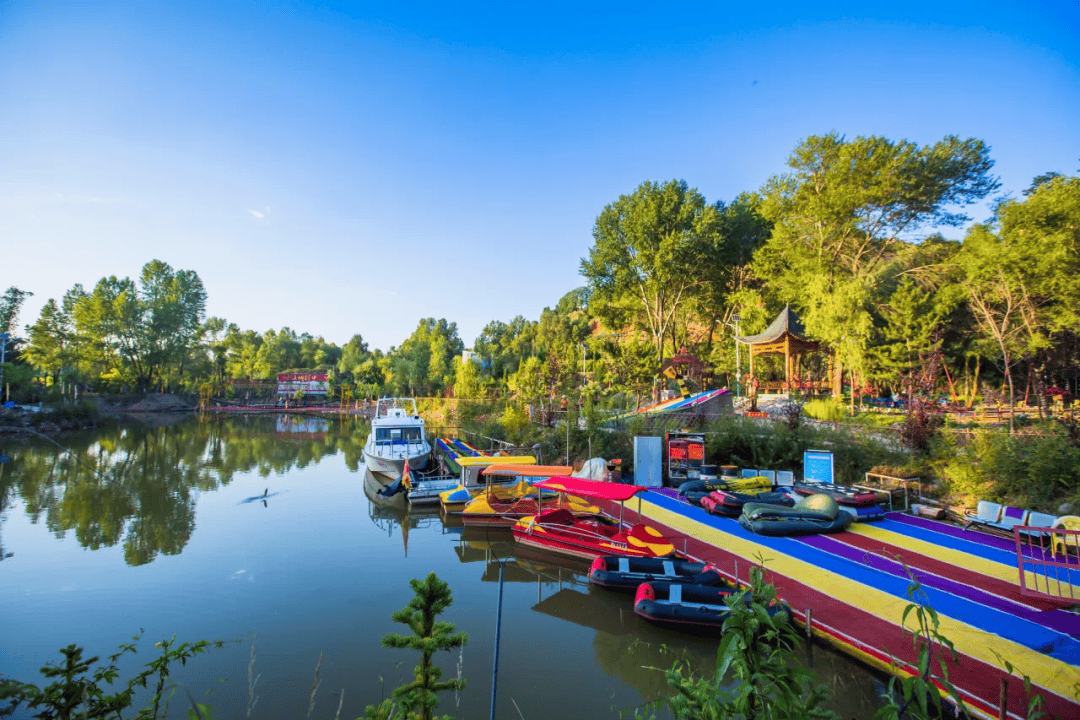 假日经济火爆,"五一"期间临洮旅游总收入超1.4亿元_景区_游客_演出