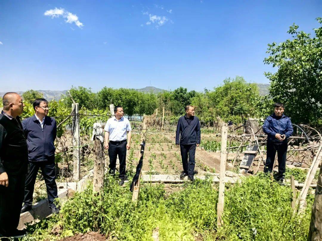 5月7日,清徐县经济开发区管委会副主任,住建局局长李存奎赴东马峪村