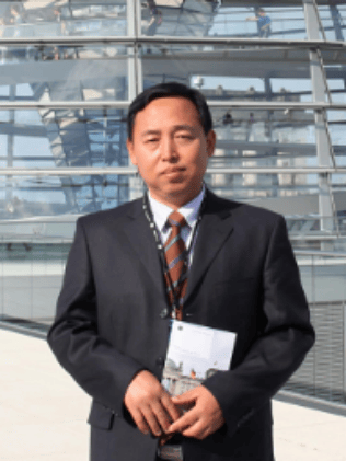 大学水利水电学院教授,近年主持国家自然科学基金 6 项,发表 sci 论文