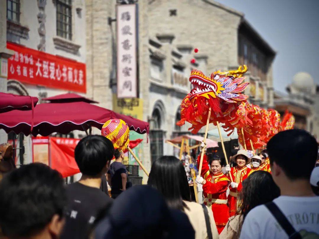 03万人次!西大街"五一"假期好"热"_游客_保定