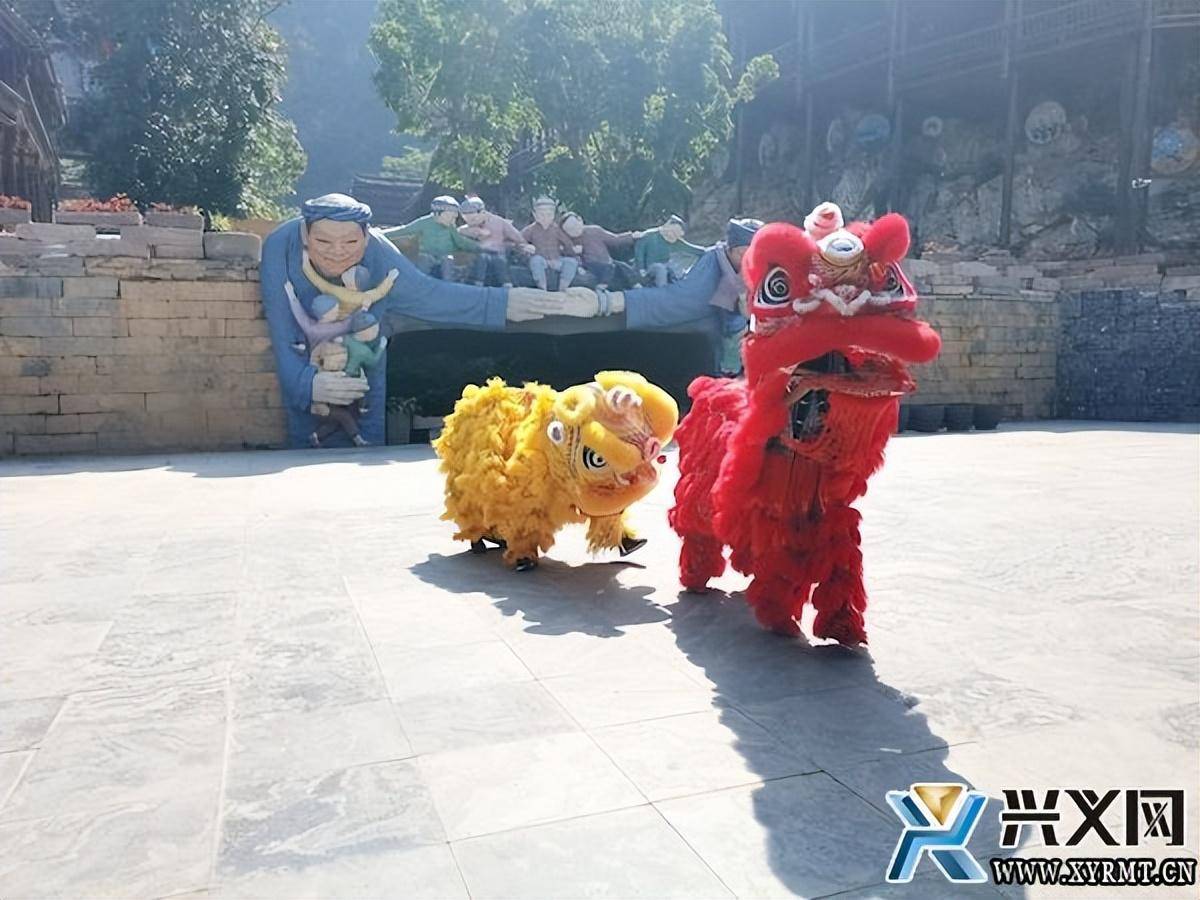 "五一"小长假:兴义峰林布依景区火爆出圈